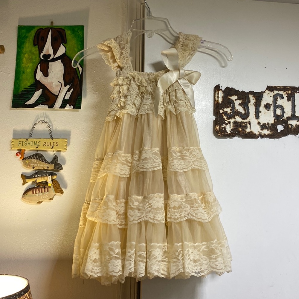 Lace boutique baby/toddler dress (fits 12 month-2T)